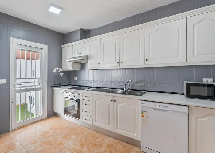 Ocean View Апартаменты *